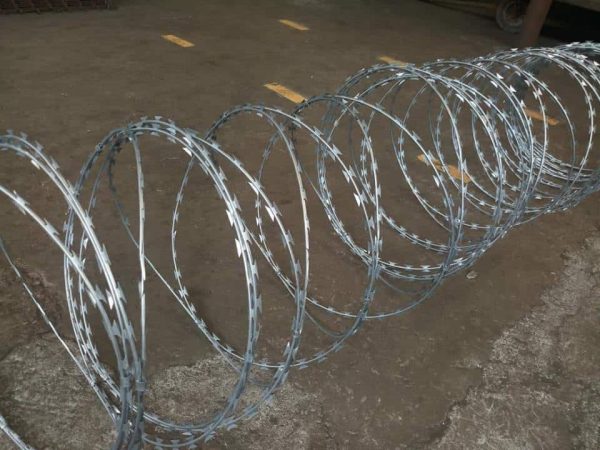 Double Galvanized Silver Razor Wire – Security Fencing